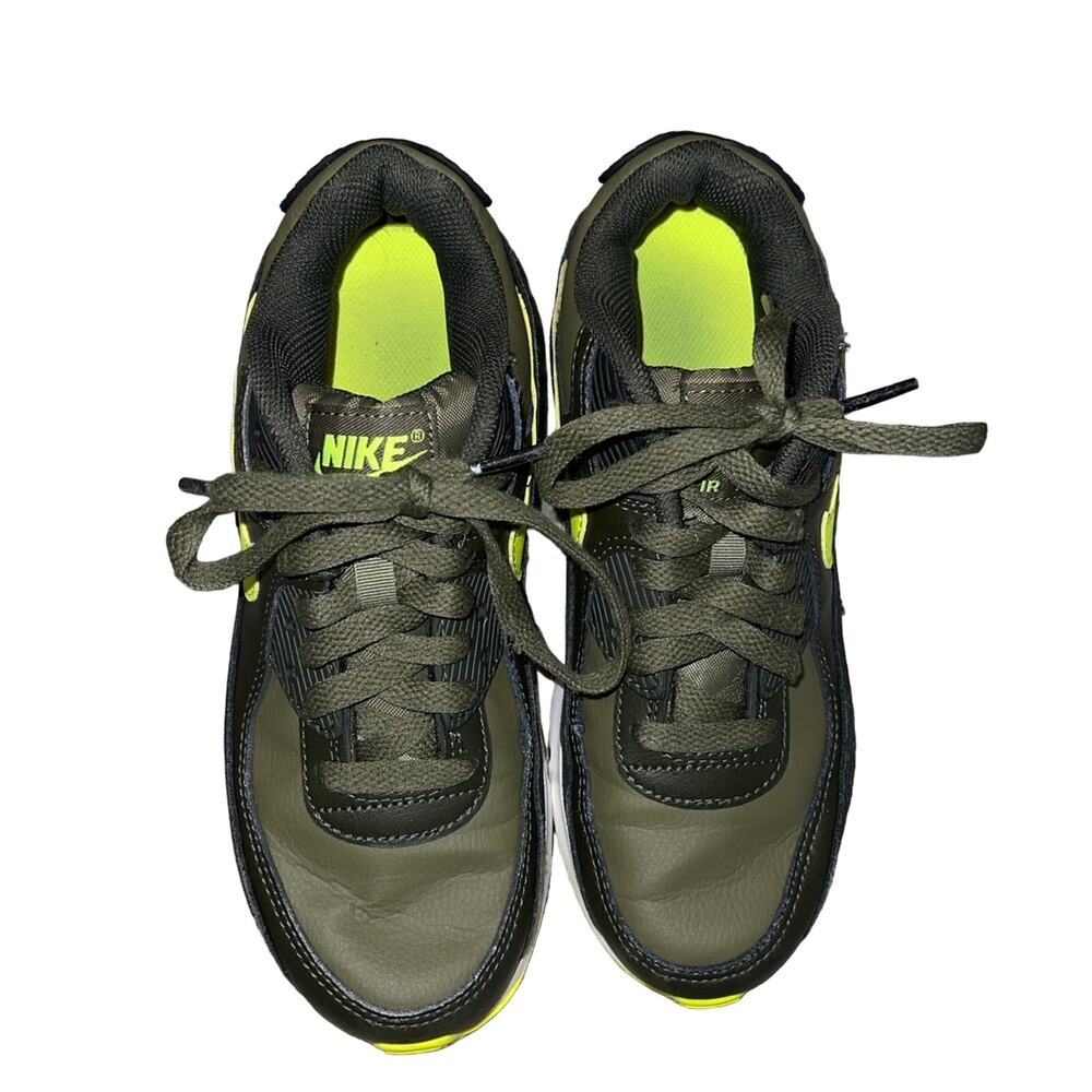 Nike Air Max 90 Leather GS ‘Medium Olive Volt’